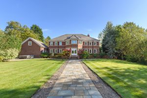 Photo 25- click for photo gallery